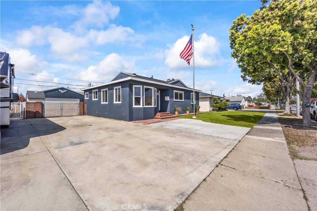 Buena Park, CA 90620,8333 Portulaca WAY