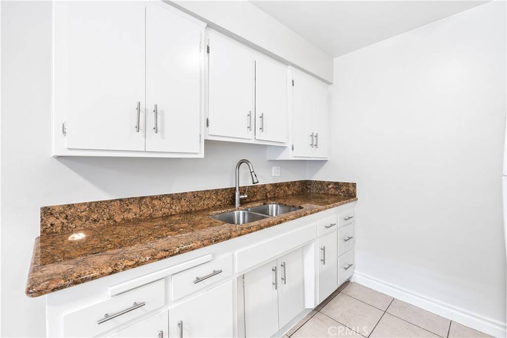 Long Beach, CA 90804,912 Gladys AVE #2