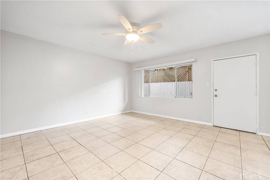 Long Beach, CA 90804,912 Gladys AVE #2