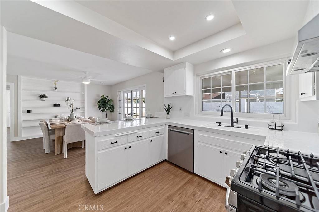 Orange, CA 92865,628 E Meadowbrook AVE