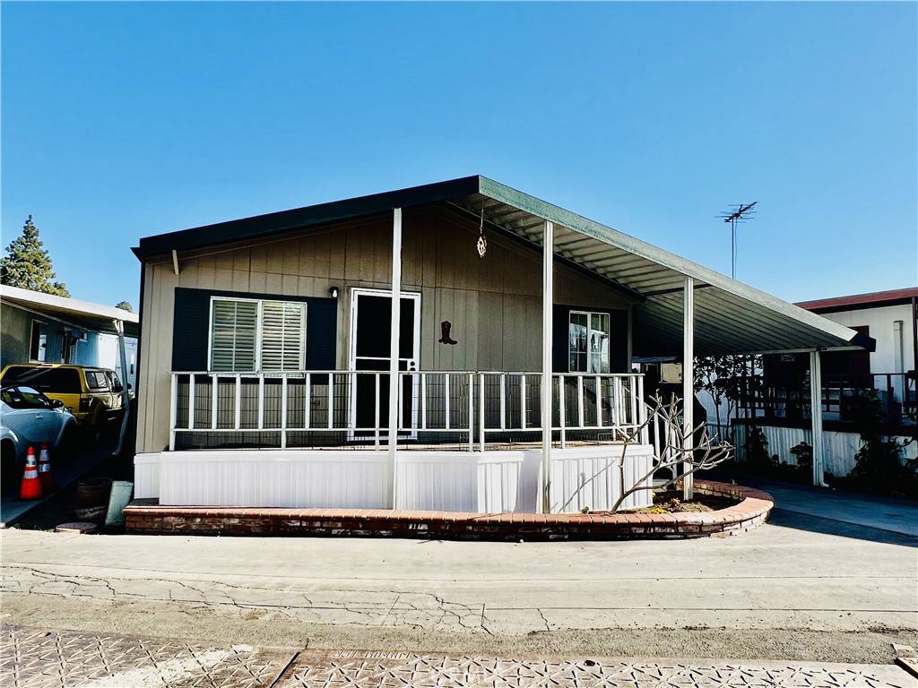 Huntington Beach, CA 92647,17261 Gothard ST #32