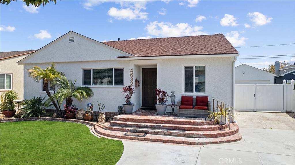 Lakewood, CA 90712,4632 Vangold AVE