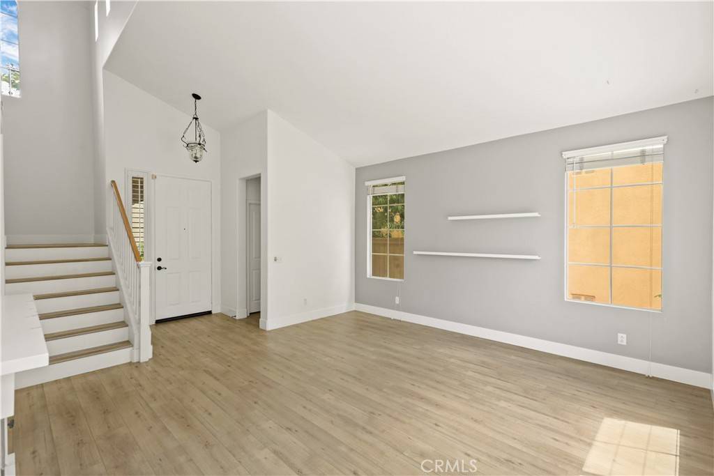 Tustin, CA 92782,2344 Ferrey DR