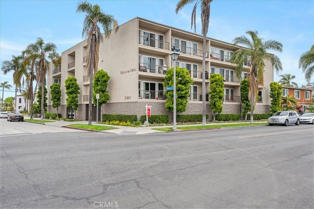 Long Beach, CA 90803,5301 E The Toledo #106