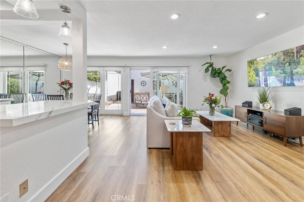 Newport Beach, CA 92660,2654 Vista Del Oro
