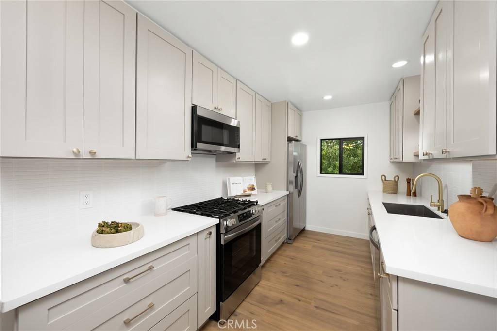 7210 Finevale DR Downey, CA 90240