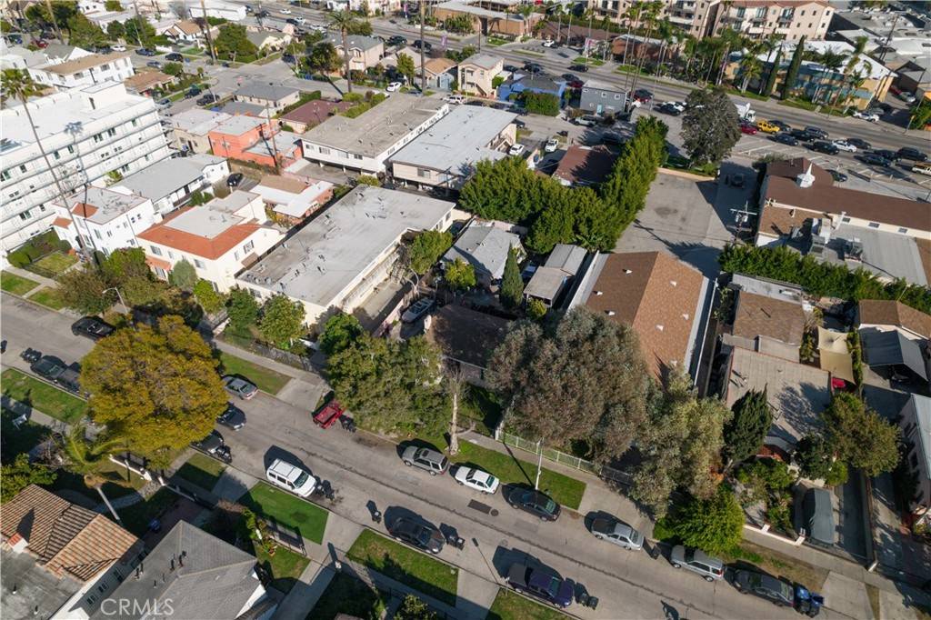 Baldwin Hills, CA 90016,2924 S Orange DR