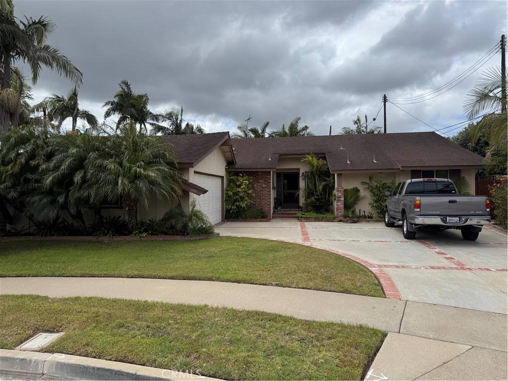 Costa Mesa, CA 92626,865 Loma CIR
