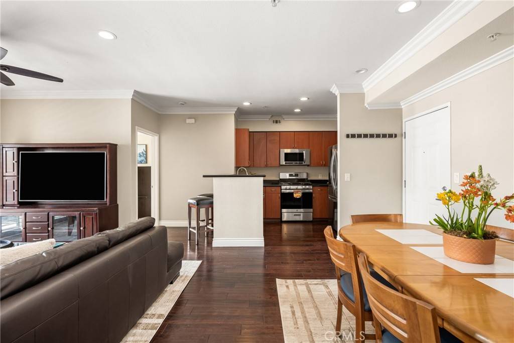 Anaheim, CA 92805,1801 E Katella AVE #2023