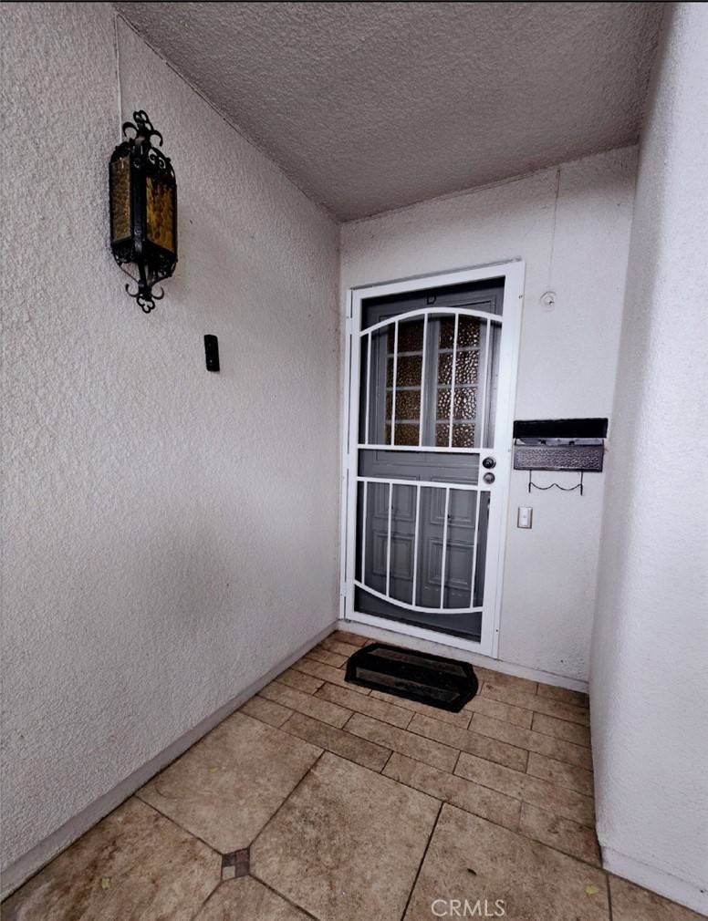 Laguna Woods, CA 92637,2025 E VIA MARIPOSA #D