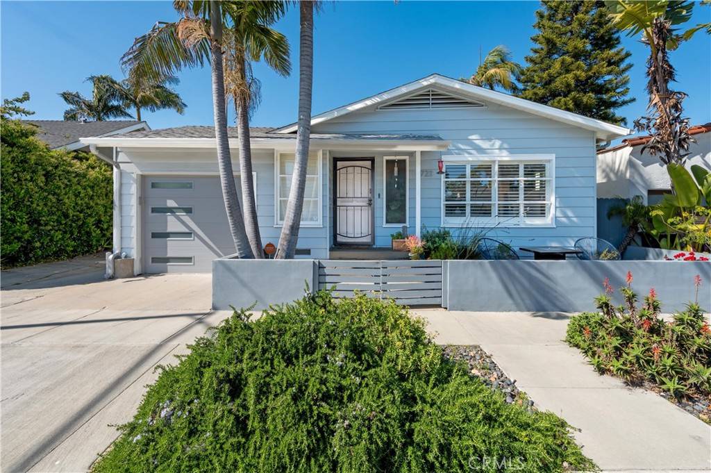 Long Beach, CA 90814,4723 E 3rd ST