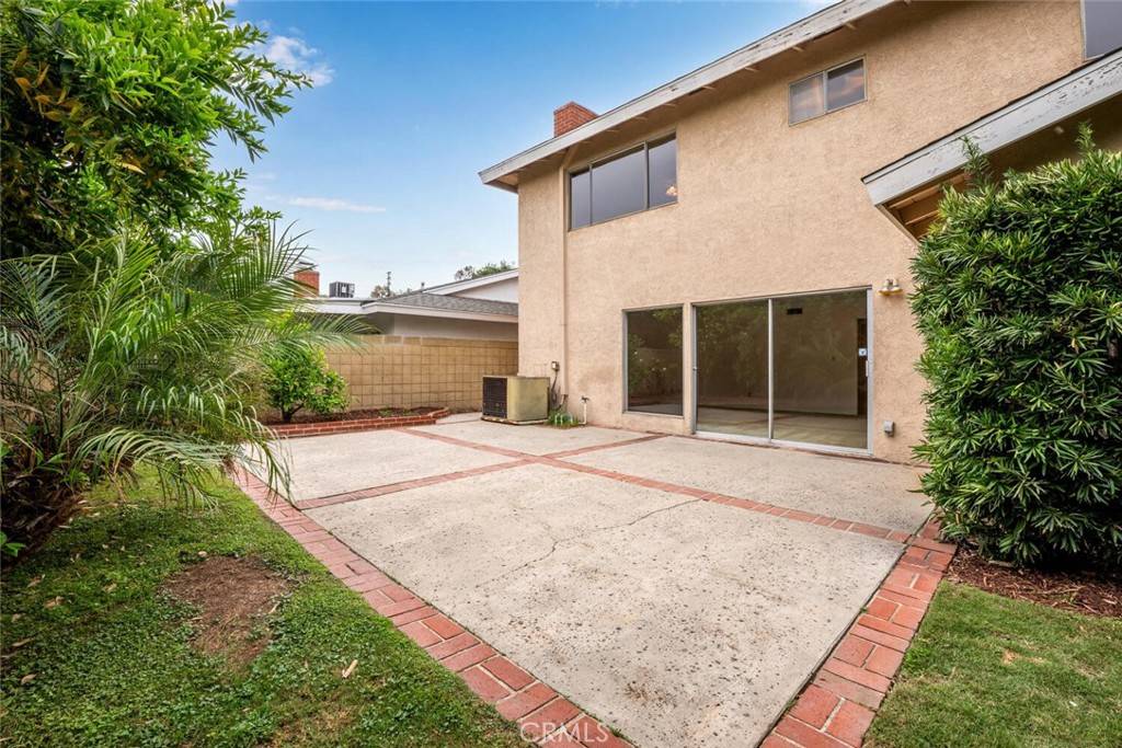 Long Beach, CA 90808,3050 Arlotte AVE