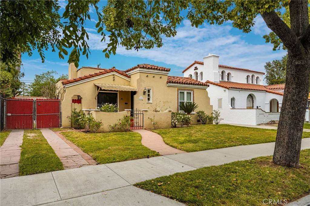 Long Beach, CA 90806,2141 Eucalyptus AVE