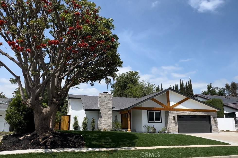 Yorba Linda, CA 92886,19811 Burleigh DR