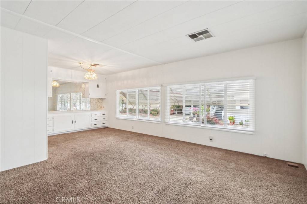 Stanton, CA 90680,11250 Beach BLVD #122