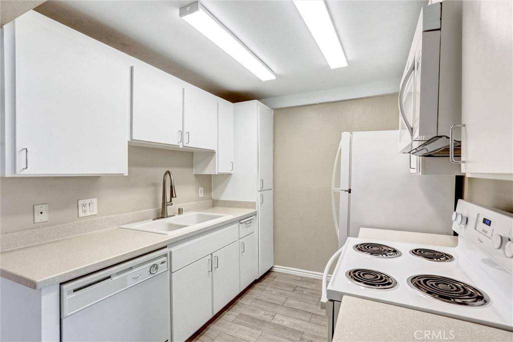 Long Beach, CA 90807,3530 Elm Avenue #215