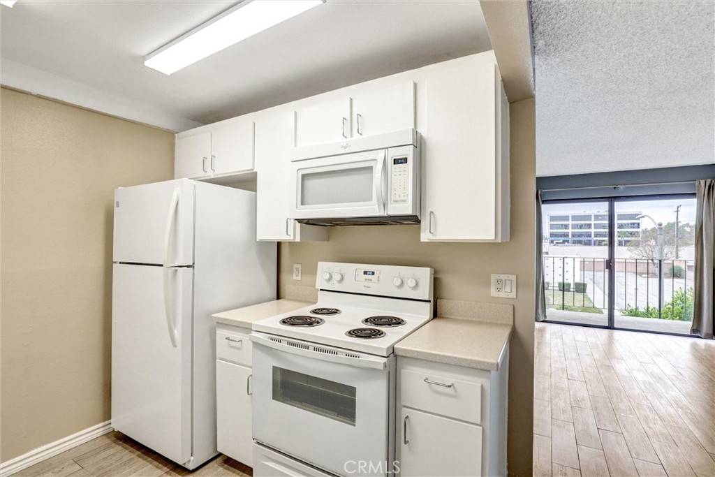 Long Beach, CA 90807,3530 Elm Avenue #215