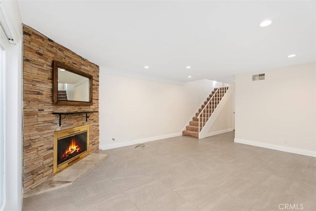 Costa Mesa, CA 92627,1741 #13B Tustin AVE #13B