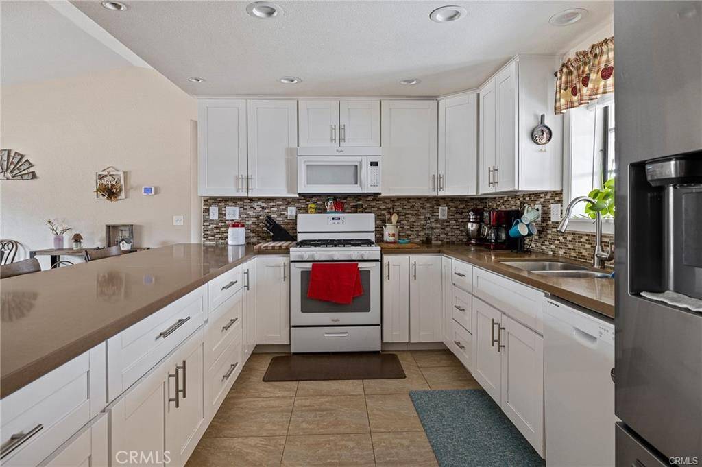 Hesperia, CA 92345,17096 Mission ST
