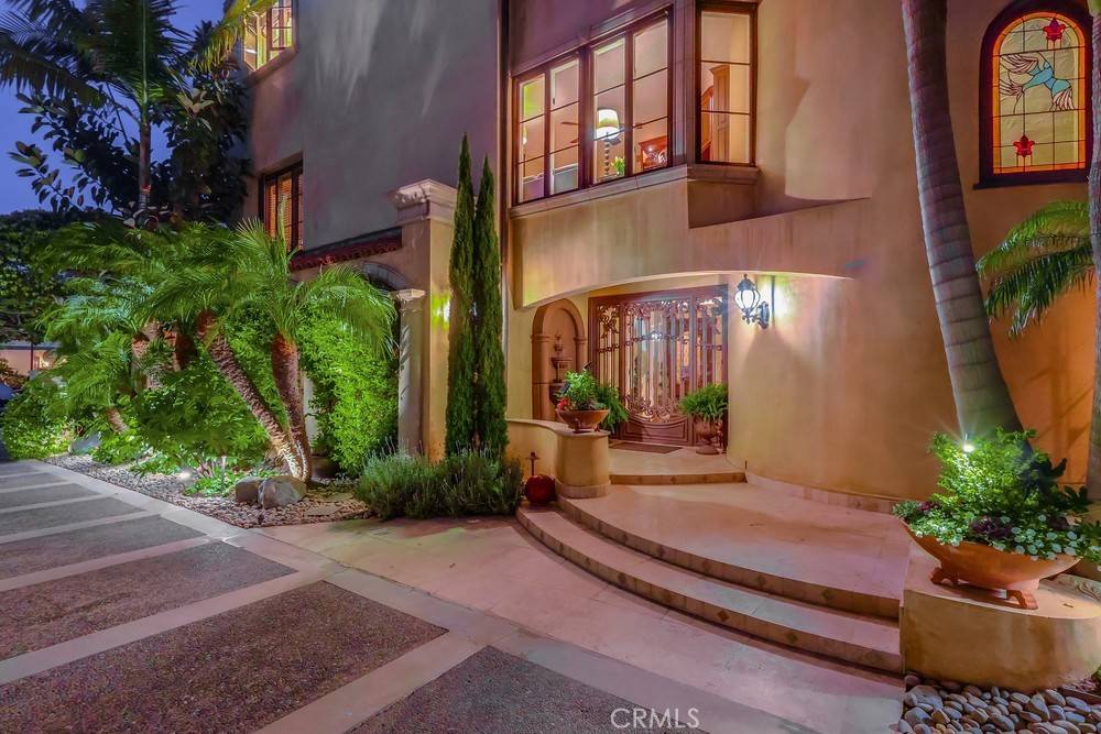Long Beach, CA 90803,6048 Lido LN