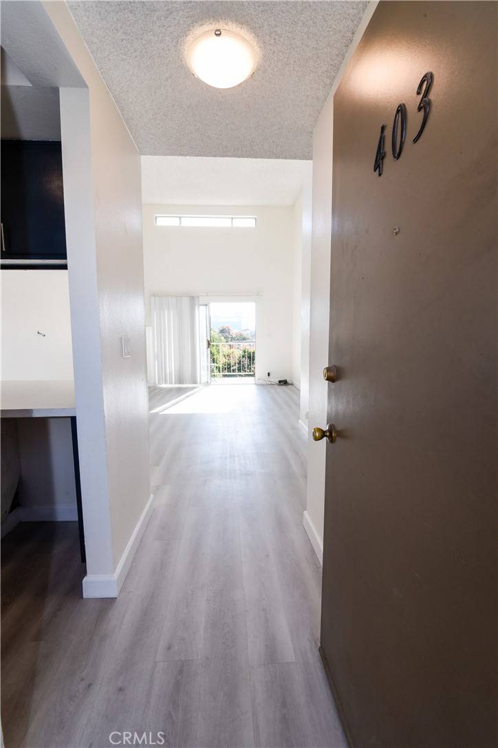 Long Beach, CA 90802,445 W 6th ST #403