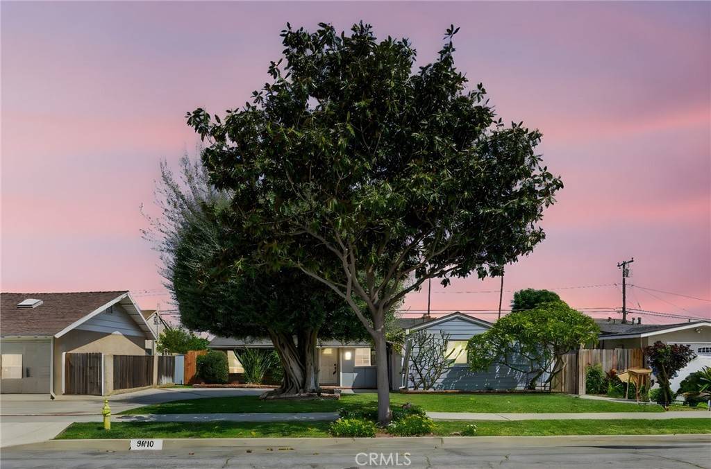 Whittier, CA 90605,9610 Greening AVE