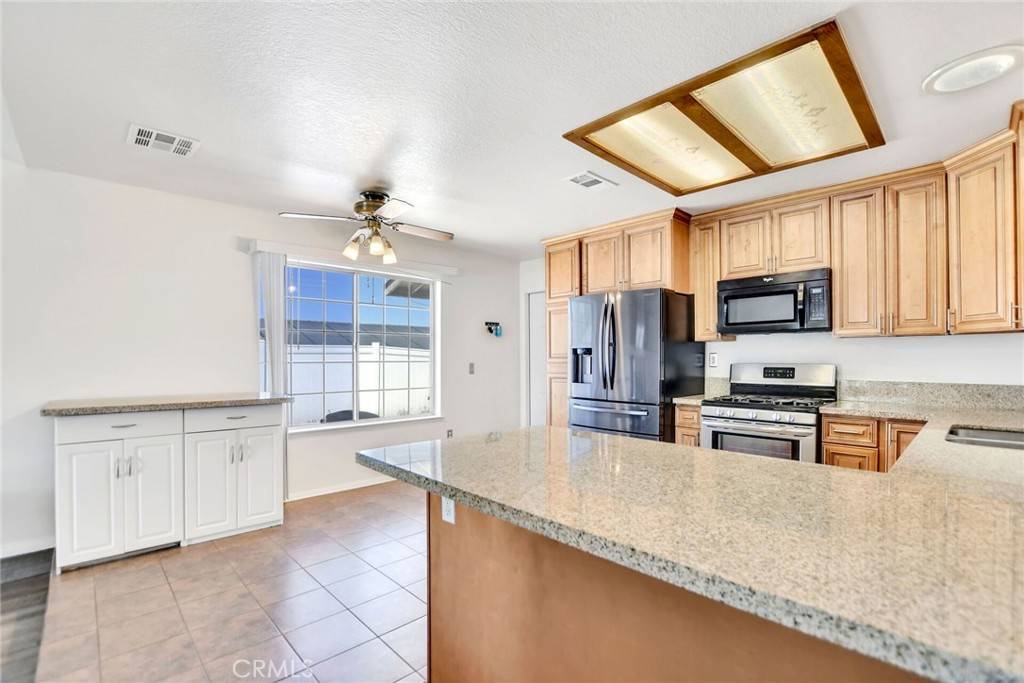 Victorville, CA 92395,12820 1st AVE