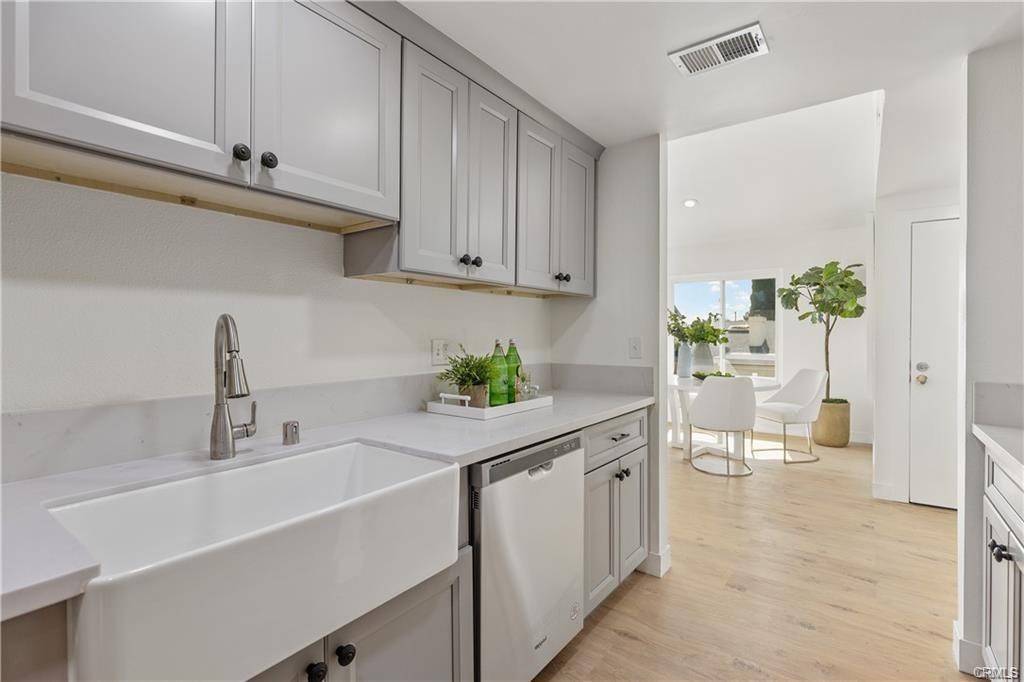 Anaheim, CA 92804,8892 Katella AVE #12