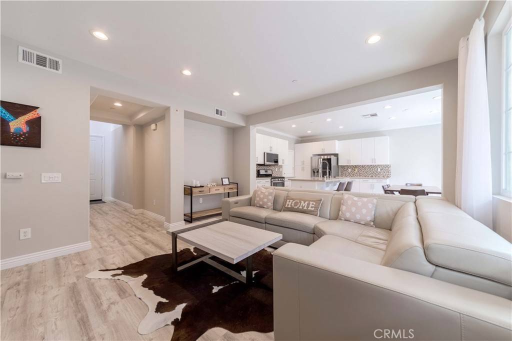 Los Alamitos, CA 90720,10552 Sausalito CT #4