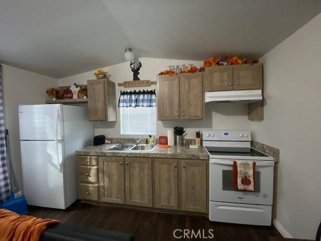 Sugarloaf, CA 92386,201 Maple LN
