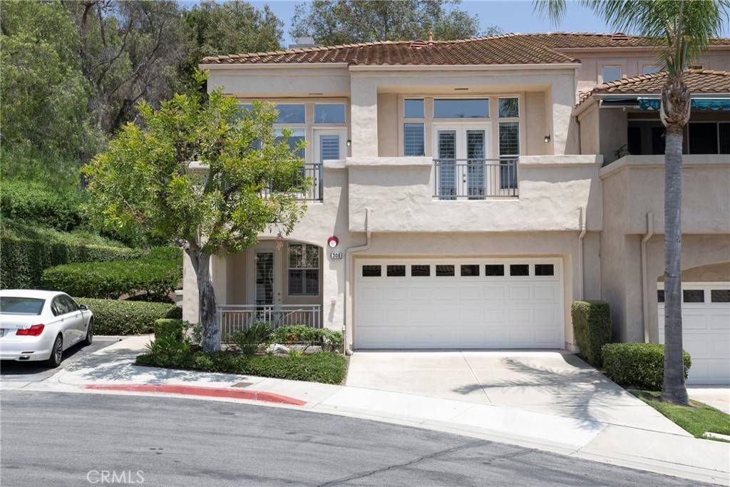 Anaheim Hills, CA 92807,308 S San Vicente LN