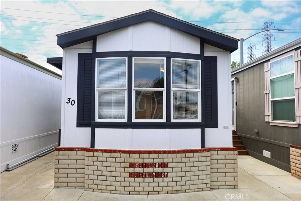 Bellflower, CA 90706,17820 Lakewood #30