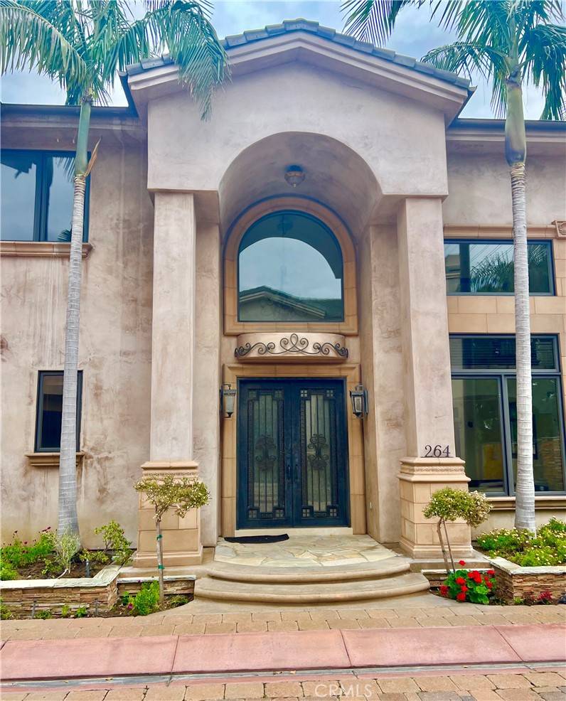 Costa Mesa, CA 92627,264 Santa Isabel AVE