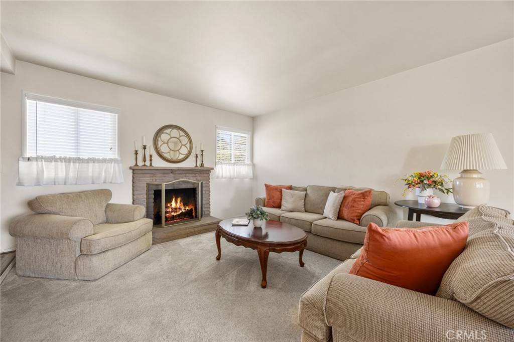 Anaheim, CA 92804,2574 W Heffron DR