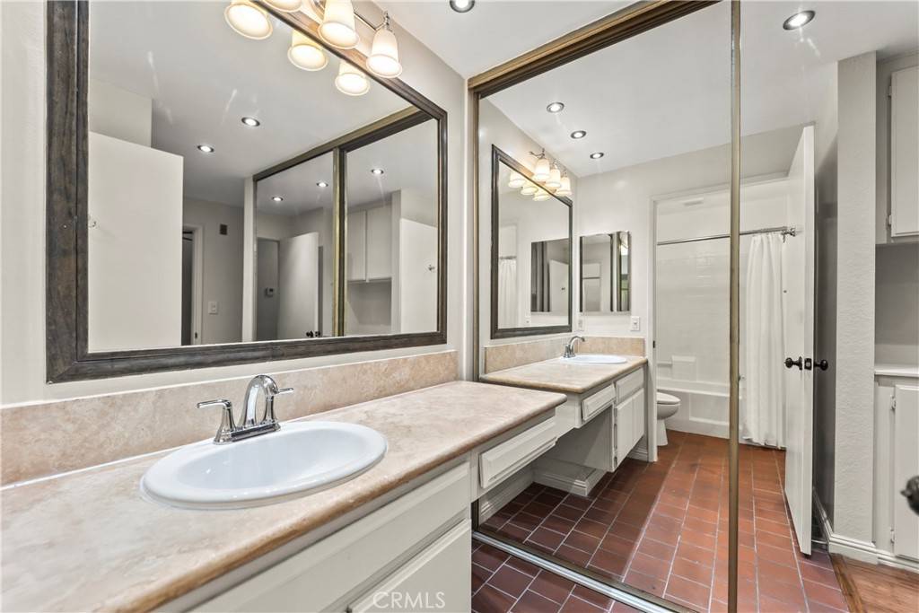 Playa Del Rey, CA 90293,8500 Falmouth AVE #3106
