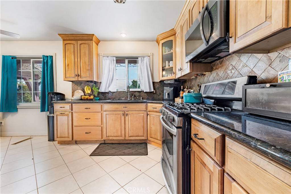 La Habra, CA 90631,931 Kirby DR