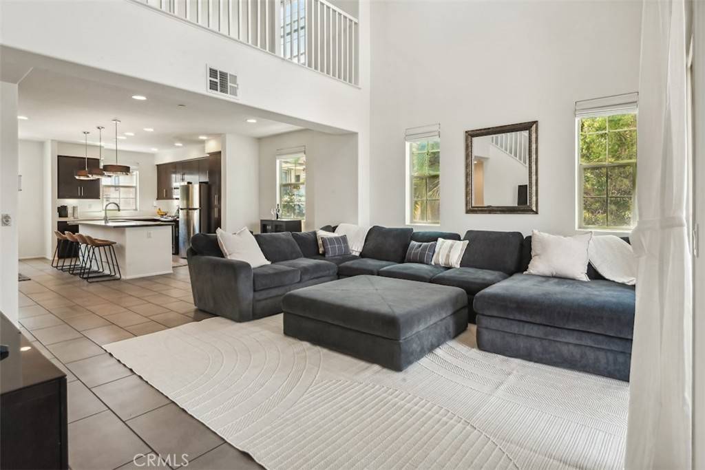 Signal Hill, CA 90755,3000 E 19th ST #101