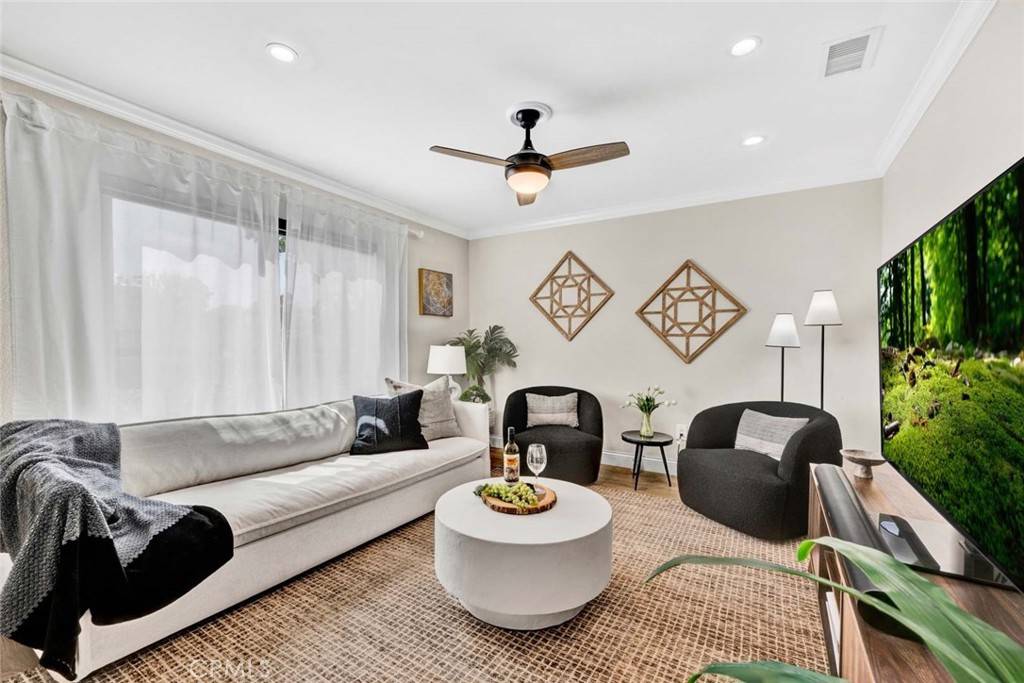 Huntington Beach, CA 92647,6702 Sun DR #C
