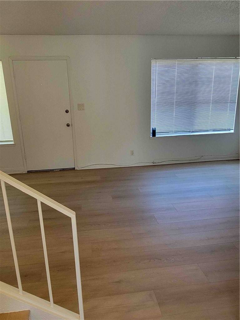 Buena Park, CA 90621,4761 Guadalajara WAY