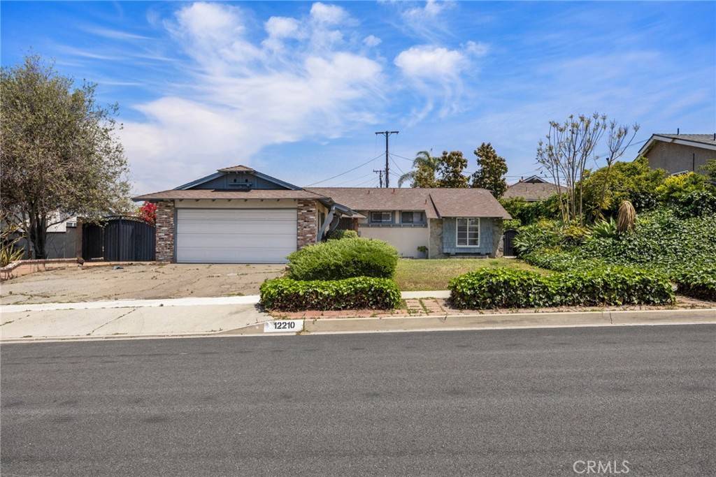 Whittier, CA 90604,12210 Groveland AVE