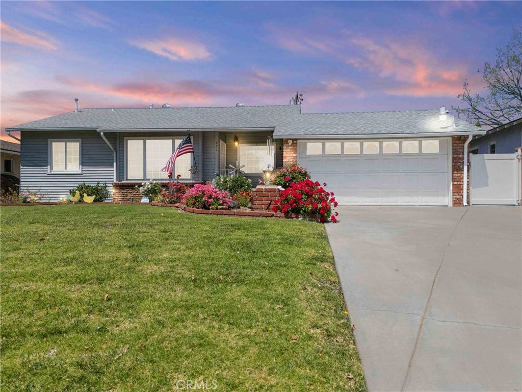 Placentia, CA 92870,221 Orchid DR