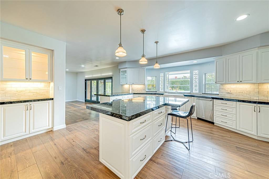 Hacienda Heights, CA 91745,1610 Golden View DR