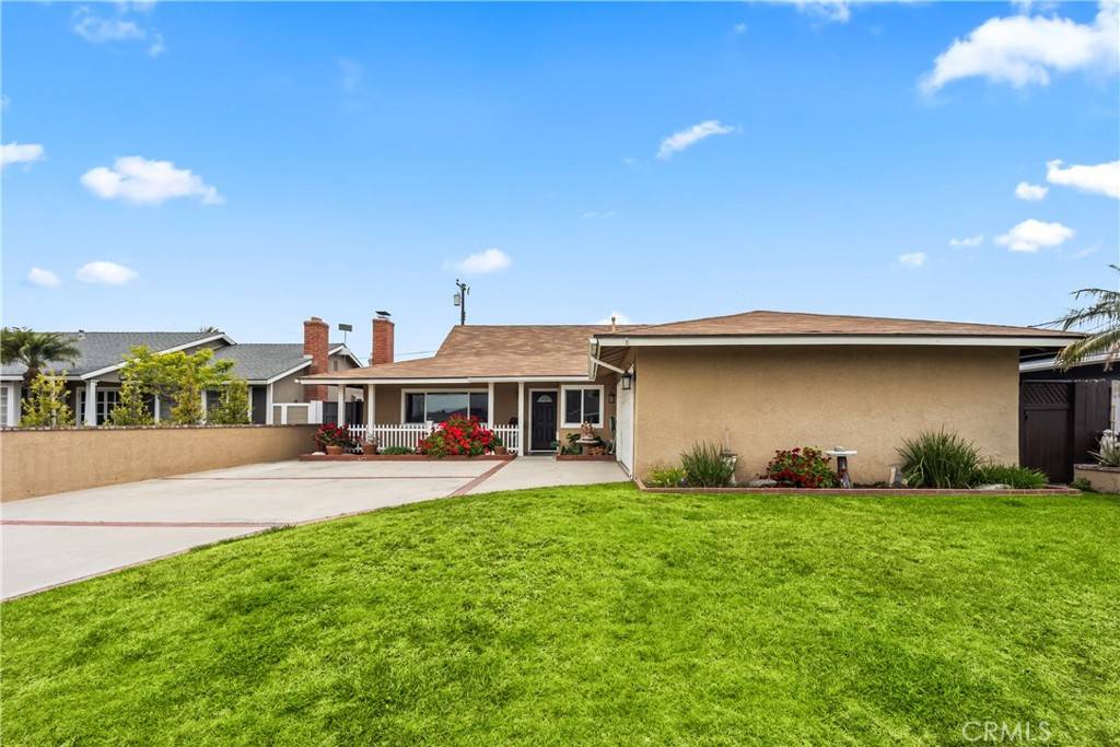 Huntington Beach, CA 92647,14901 Quill CIR