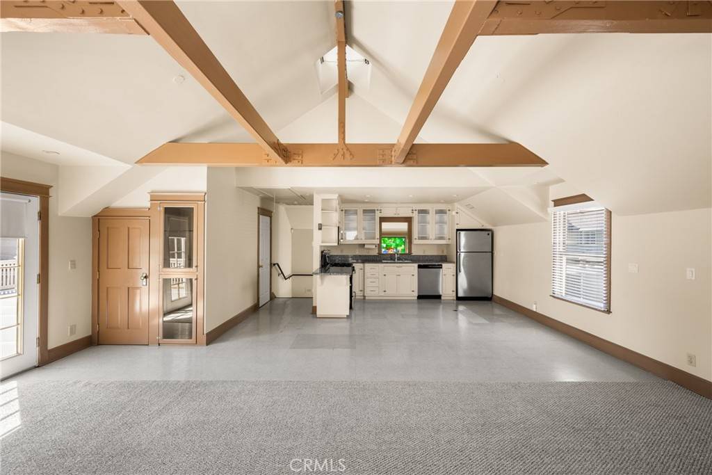 Anaheim, CA 92805,126 W Sycamore ST #STUDIO