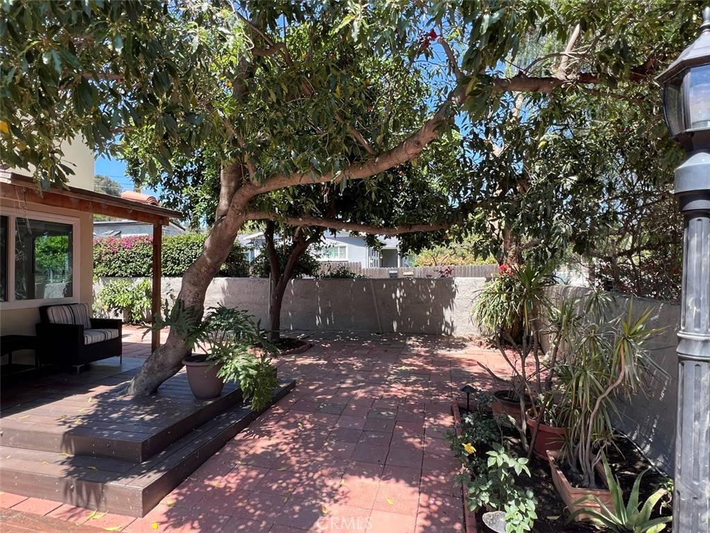 Los Angeles, CA 90042,1011 San Pascual AVE