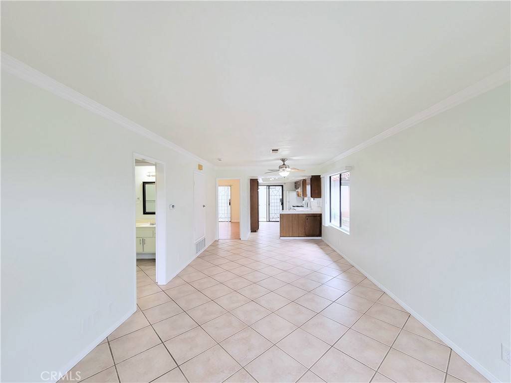 Bellflower, CA 90706,10427 Hayford ST #A