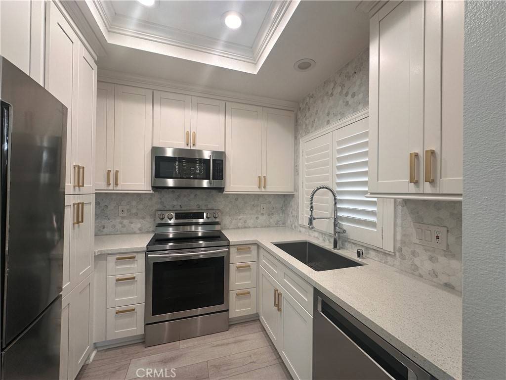 Newport Beach, CA 92660,257 Chesterfield #148