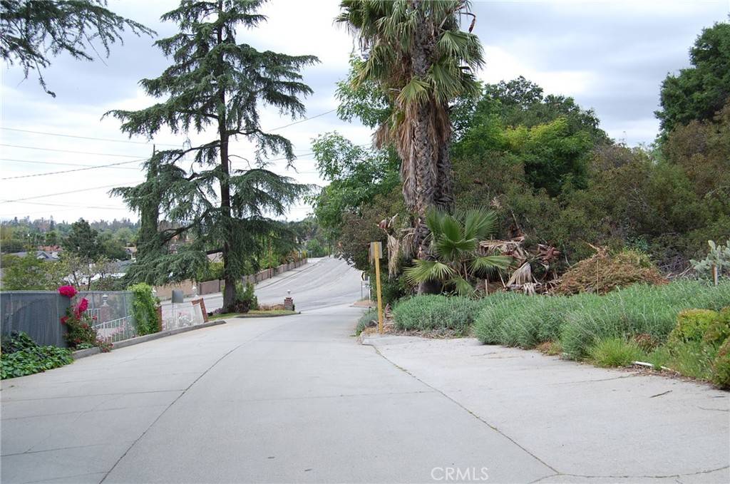 La Verne, CA 91750,0 Broken Spur RD