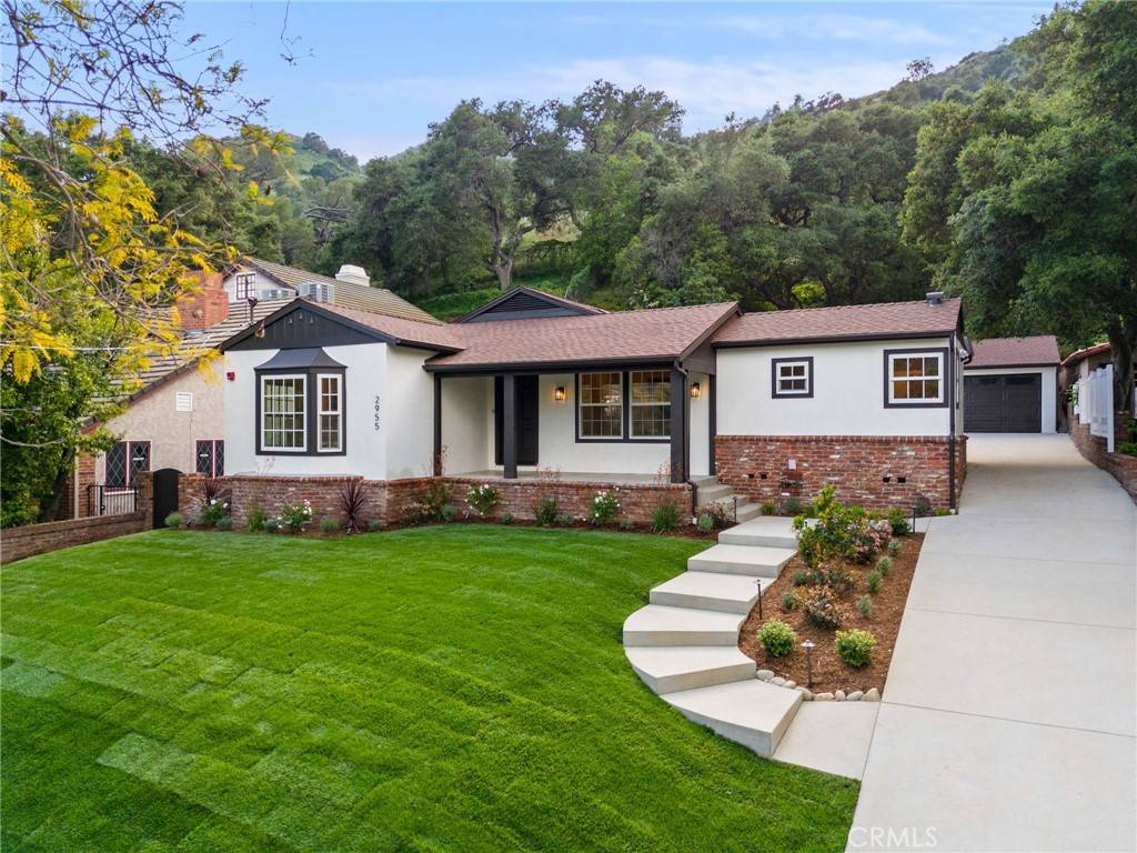 Glendale, CA 91208,2955 Hermosita DR