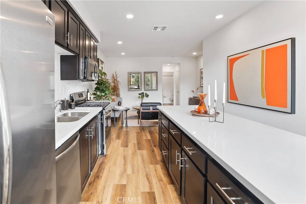 43 Bigsby DR Stanton, CA 90680